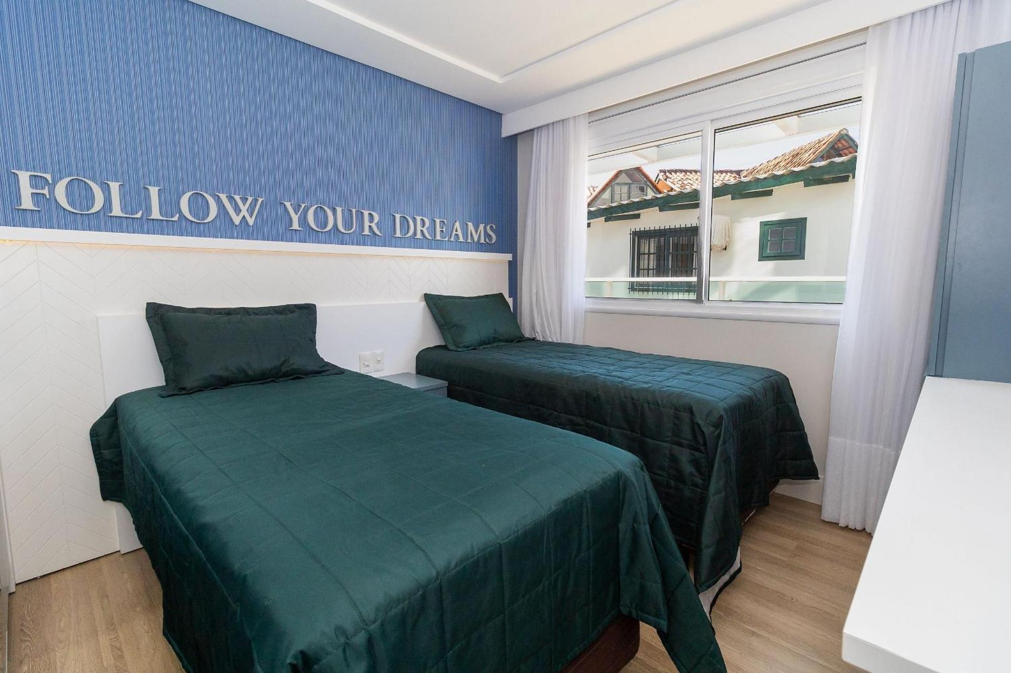Varandas Do Atlantico: Luxurious Beachfront Condo with Heated Pool Bombinhas Exterior photo