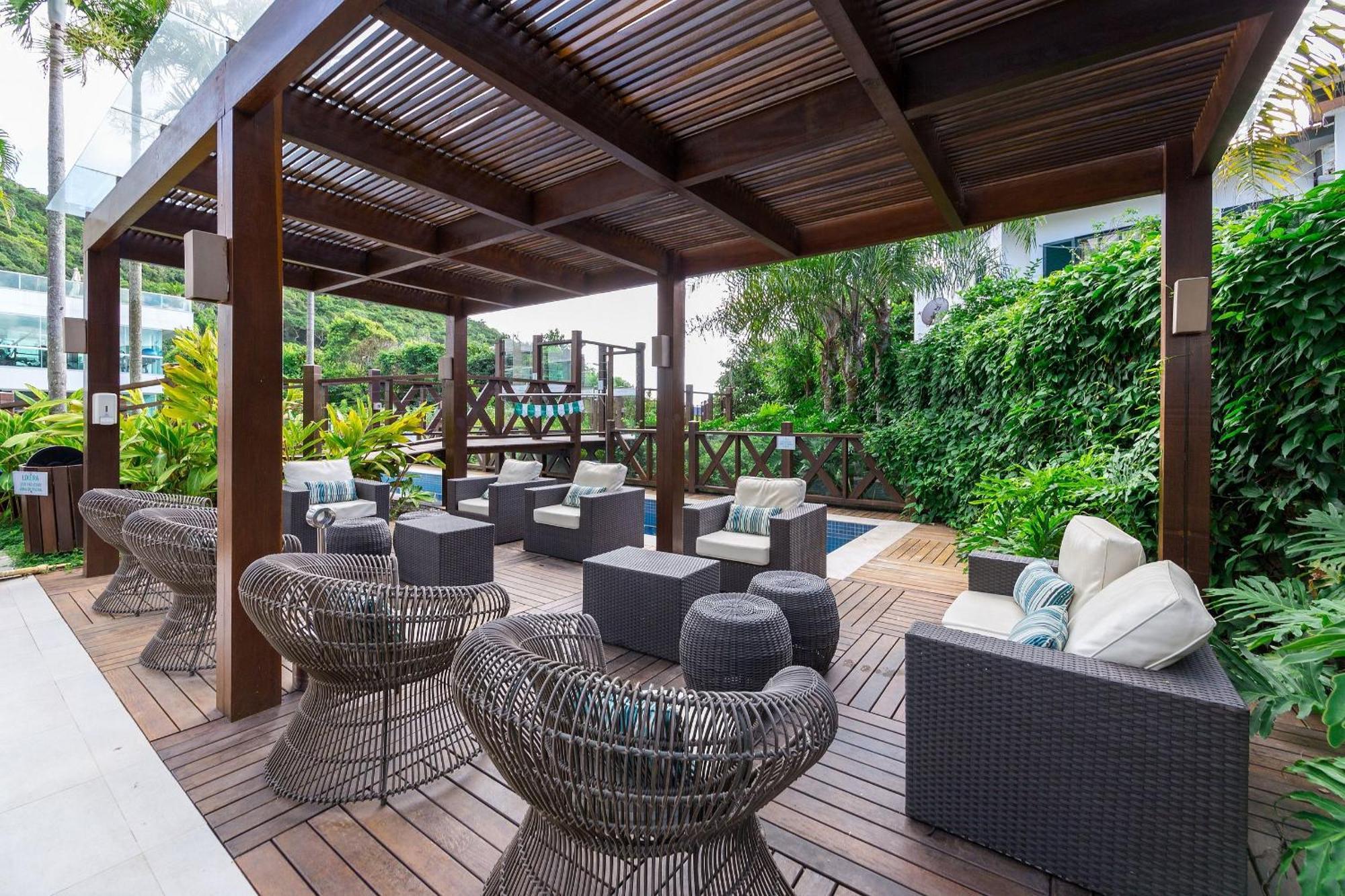Varandas Do Atlantico: Luxurious Beachfront Condo with Heated Pool Bombinhas Exterior photo